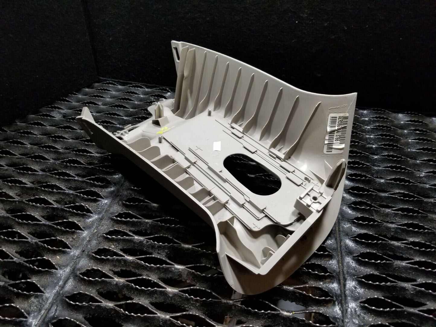 14 2014 Dodge Grand Caravan Rear Upper B Pillar Trim Cover Right Pass Side OEM