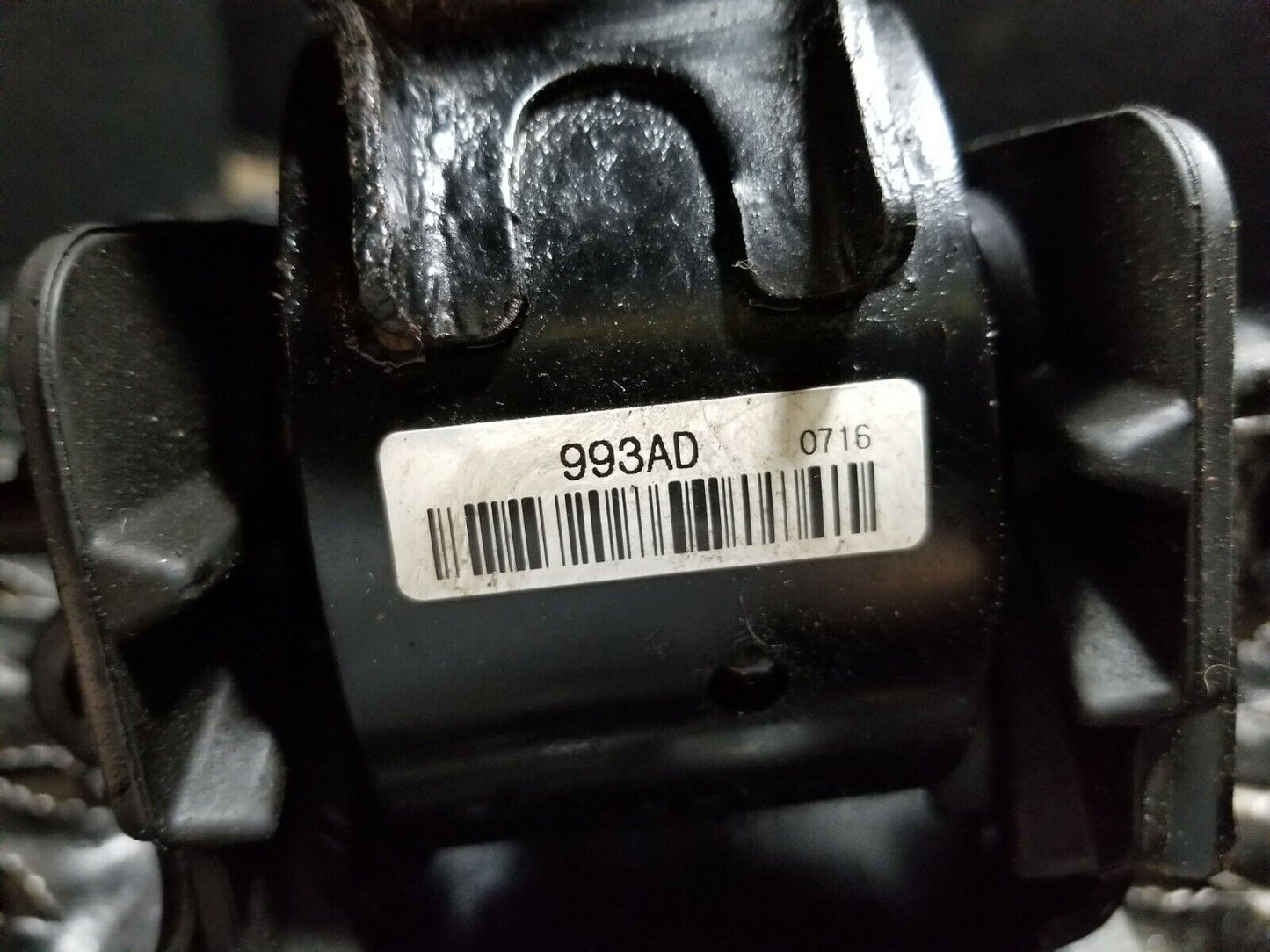 13 14 15 16 Jeep Compass 2.4l Automatic Transmission Mount Bracket Left OEM 30k