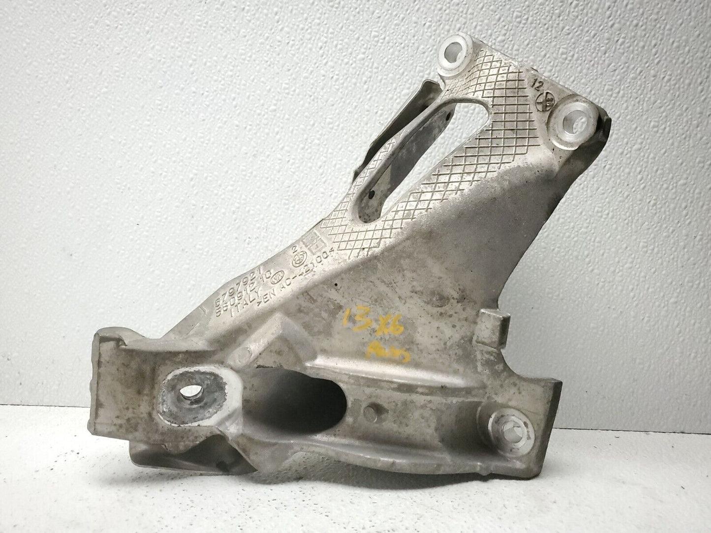 07 08 09 10 11 12 13 BMW X6 Engine Mount Bracket Right Pass Side OEM