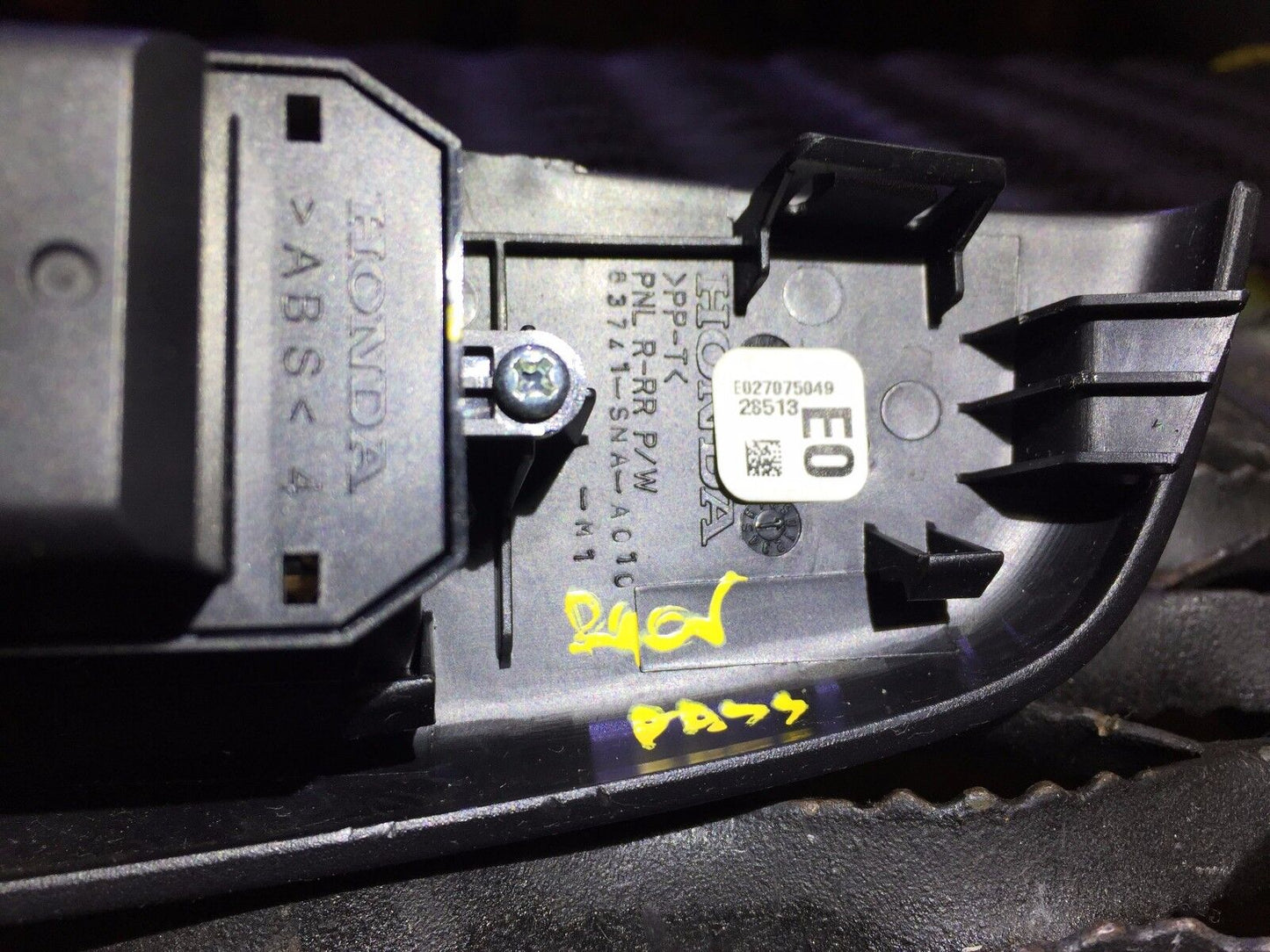 07 08 09 10 11 Honda Civic Rear Right Pass Side Power Window Switch W/ Trim OEM