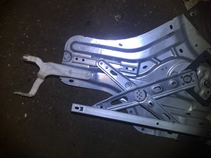 10 2010 11 2011 Kia Soul Rear Left Lh Door Window Regulator  OEM A1 57k