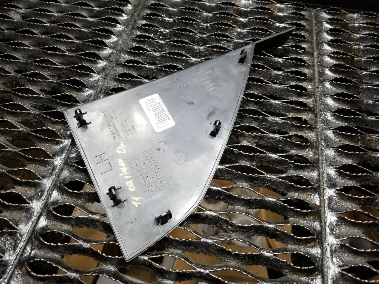07 - 12 Dodge Caliber Dash End Cap Cover Driver Side Left OEM