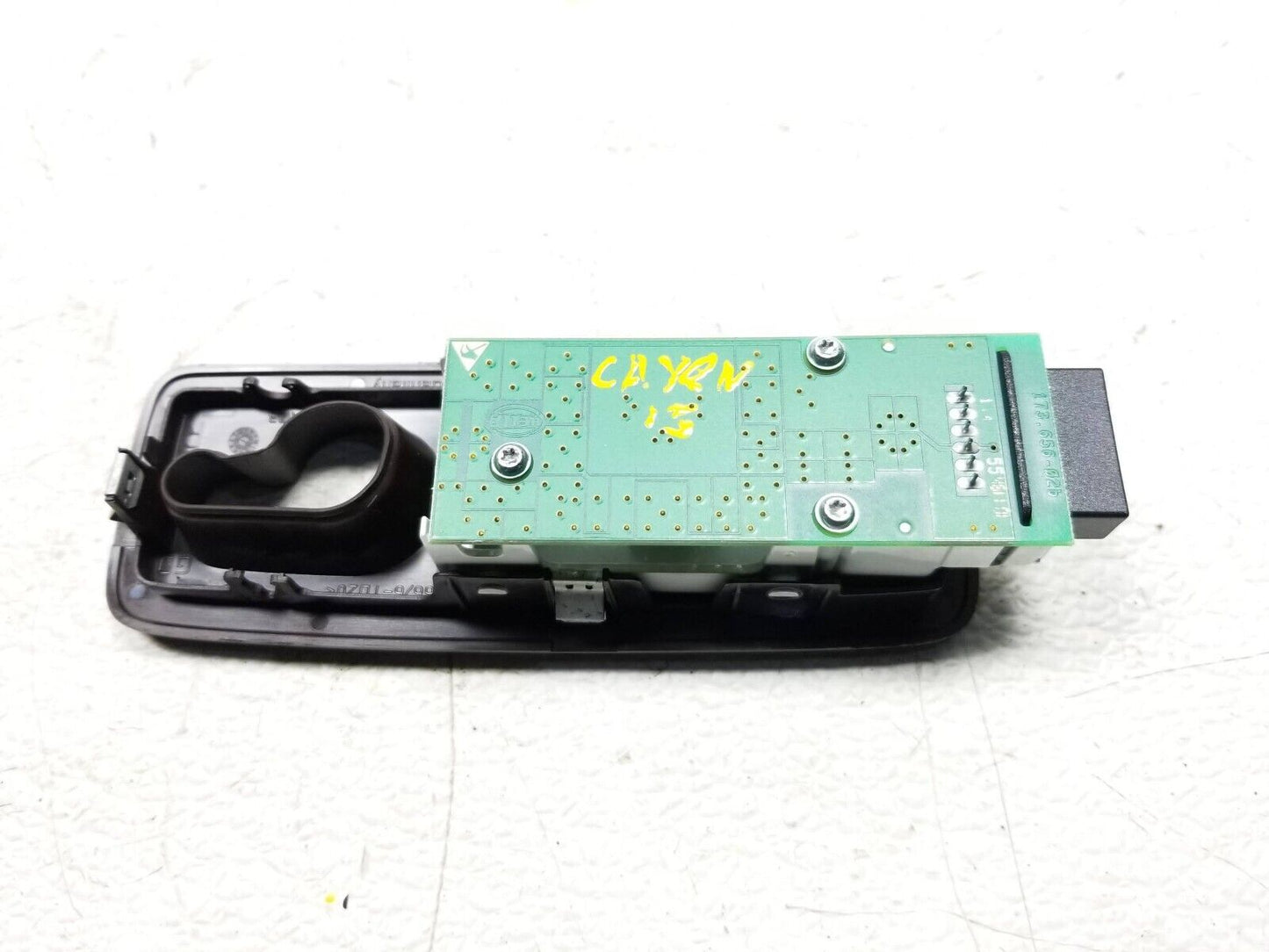 2011 - 2014 Porsche Cayenne Rear Right Pass Side Interior Dome Light Lamp OEM