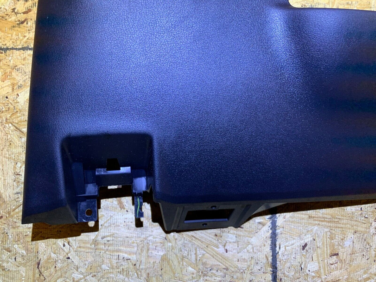 13 14 15 16 17 Nissan Versa Driver Front Upper Steering Column Trim Panel OEM