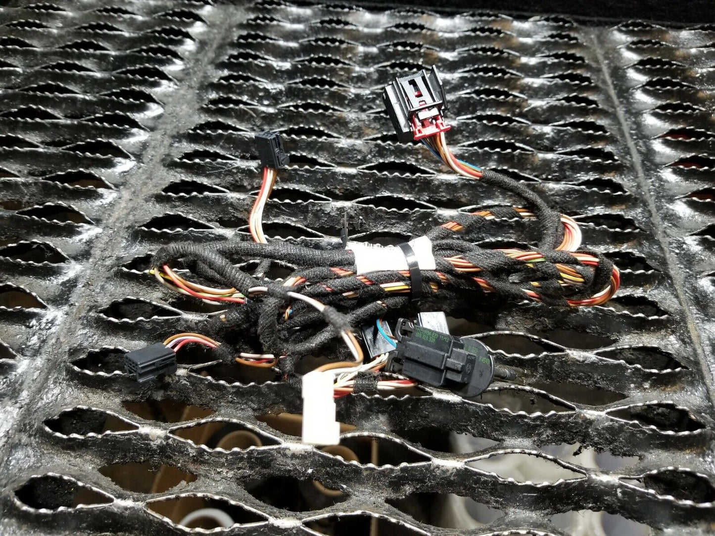 12 13 14 15 Audi A4 Heater Wire Harness W/ Temp Sensor OEM