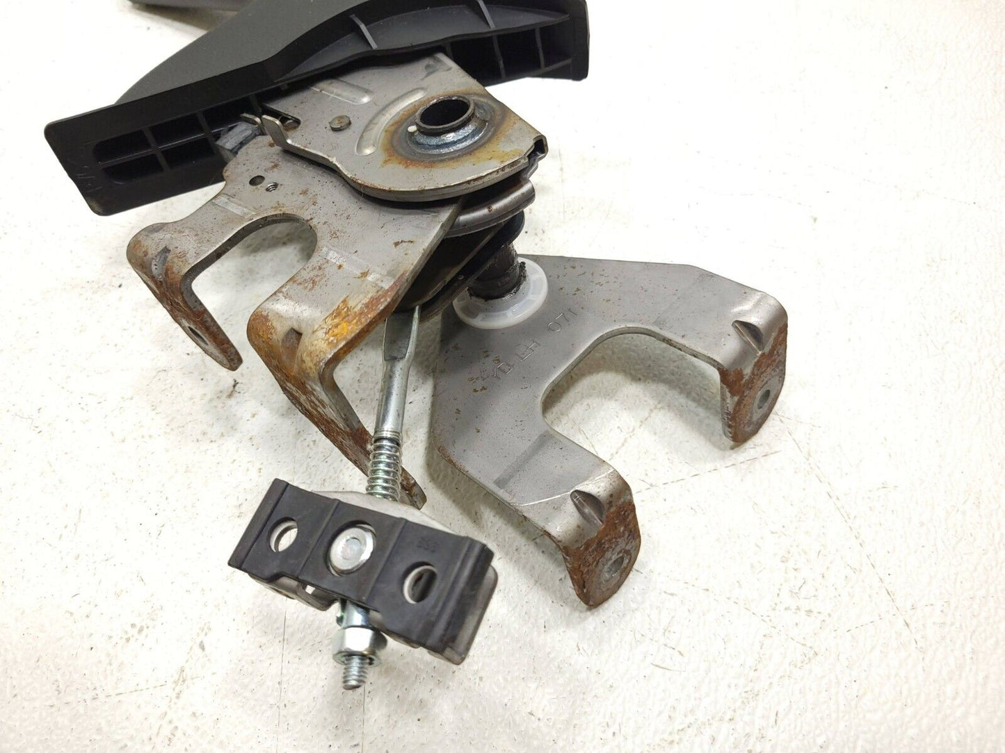 14 15 16 Kia Forte Emergency Parking Brake Handle Lever OEM