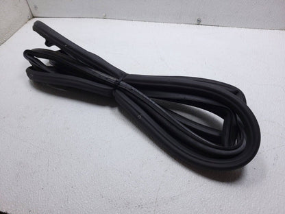 06 07 08 09 10 11 Mercedes Ml500 Door Weatherstrip Seal Front Right Pass OEM