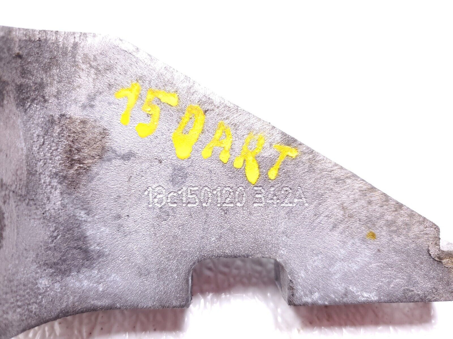 15 16  Dodge Dart 2.4l Engine Mount Bracket Pair Ome 76k Miles