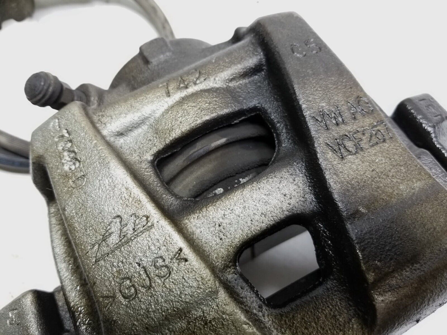 12-19 Volkswagen Passat B7 Front Brake Caliper Right Passenger Side OEM