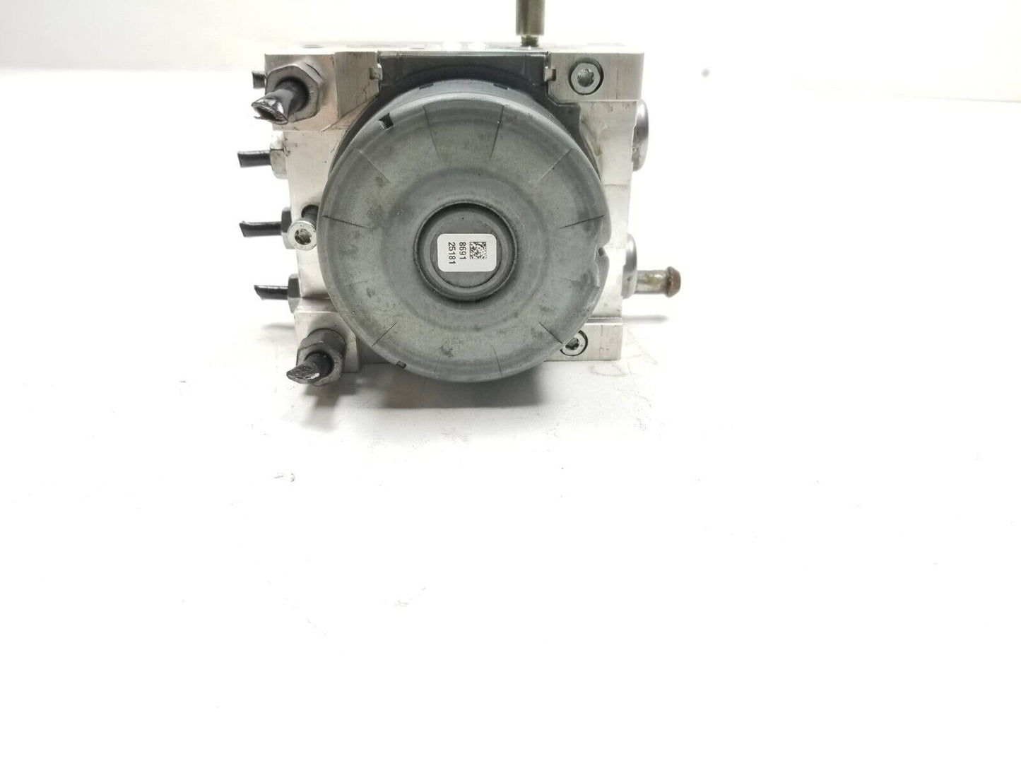 18 19 20 21 Chevrolet Equinox ABS Anti Lock Brake Pump 1.5l AWD OEM