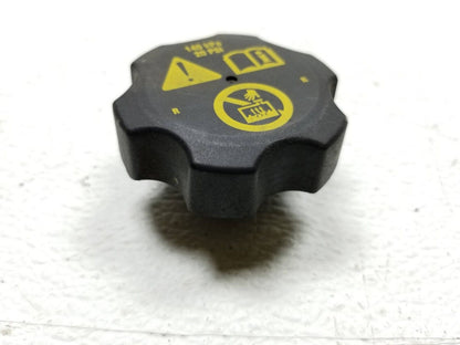 16 17 18 19 20 Chevrolet Camaro  Coolant Tank Reservoir Lid Cap 13502509 OEM