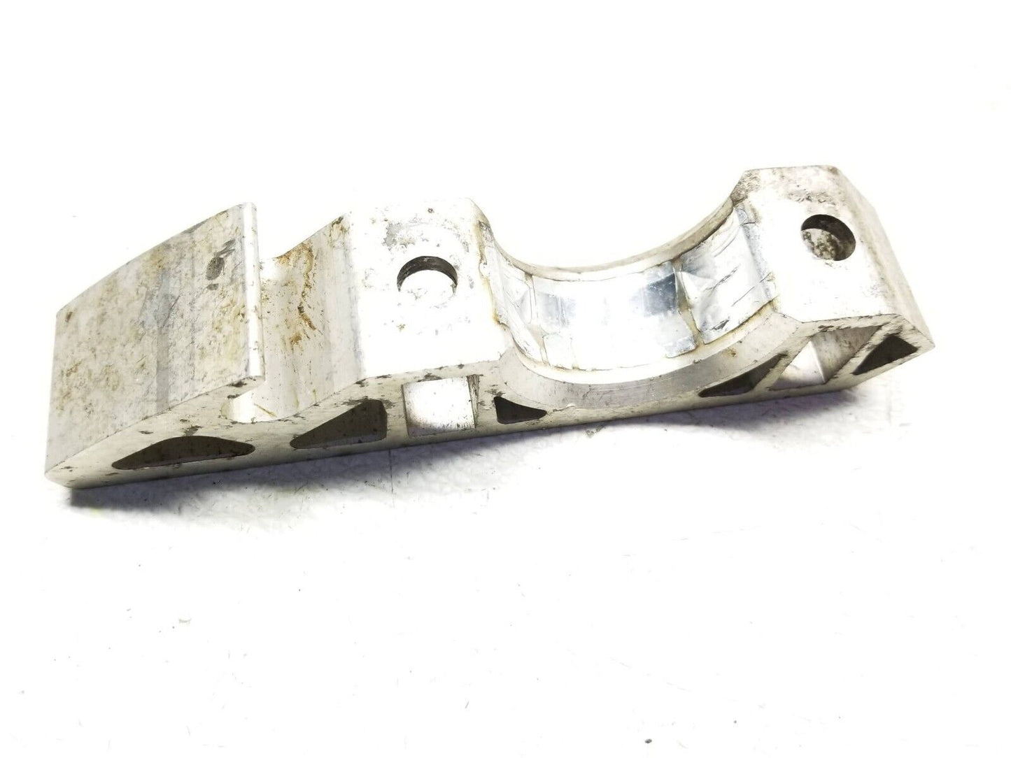 2011 - 2014 Porsche Cayenne Front Stabilizer Sway Bar Mount Bracket Support OEM