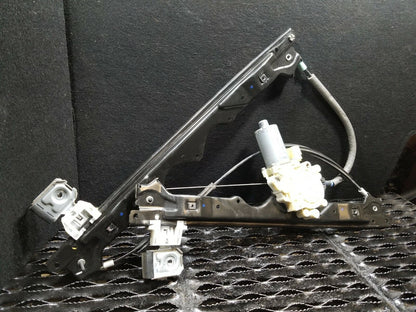 06 07 08 09 10 Jeep Grand Cherokee Front Right Pass Door Window Regulator OEM