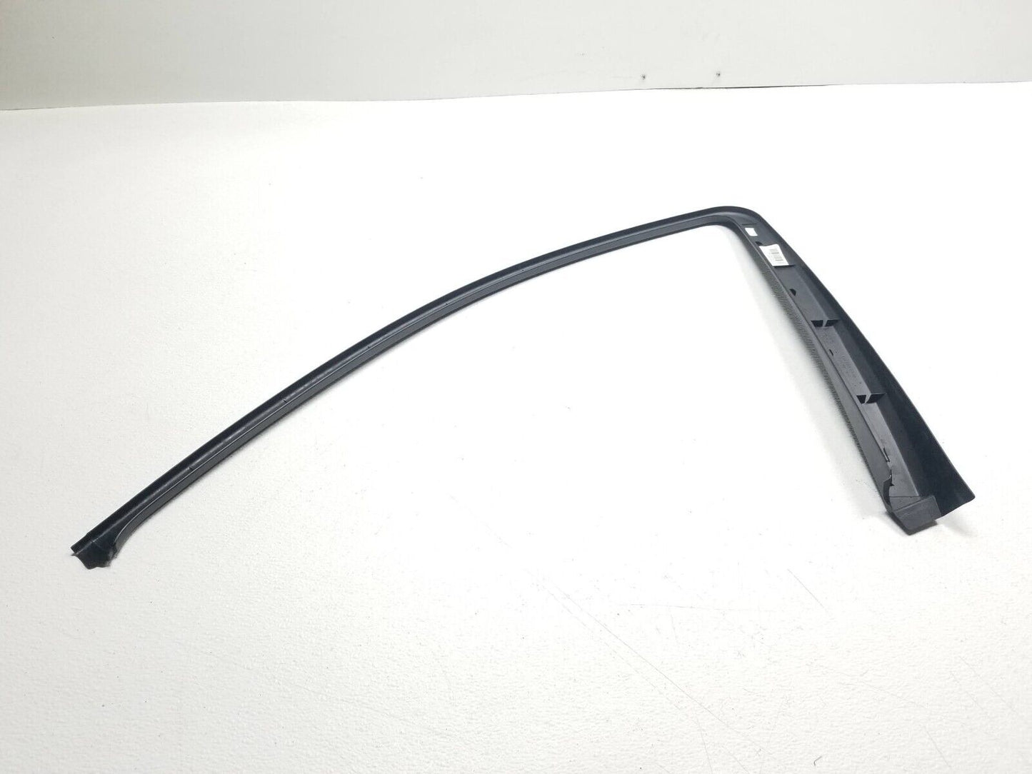 06 07 08 09 10 11 Mercedes Ml500 Door Window Frame Trim Front Left Driver OEM