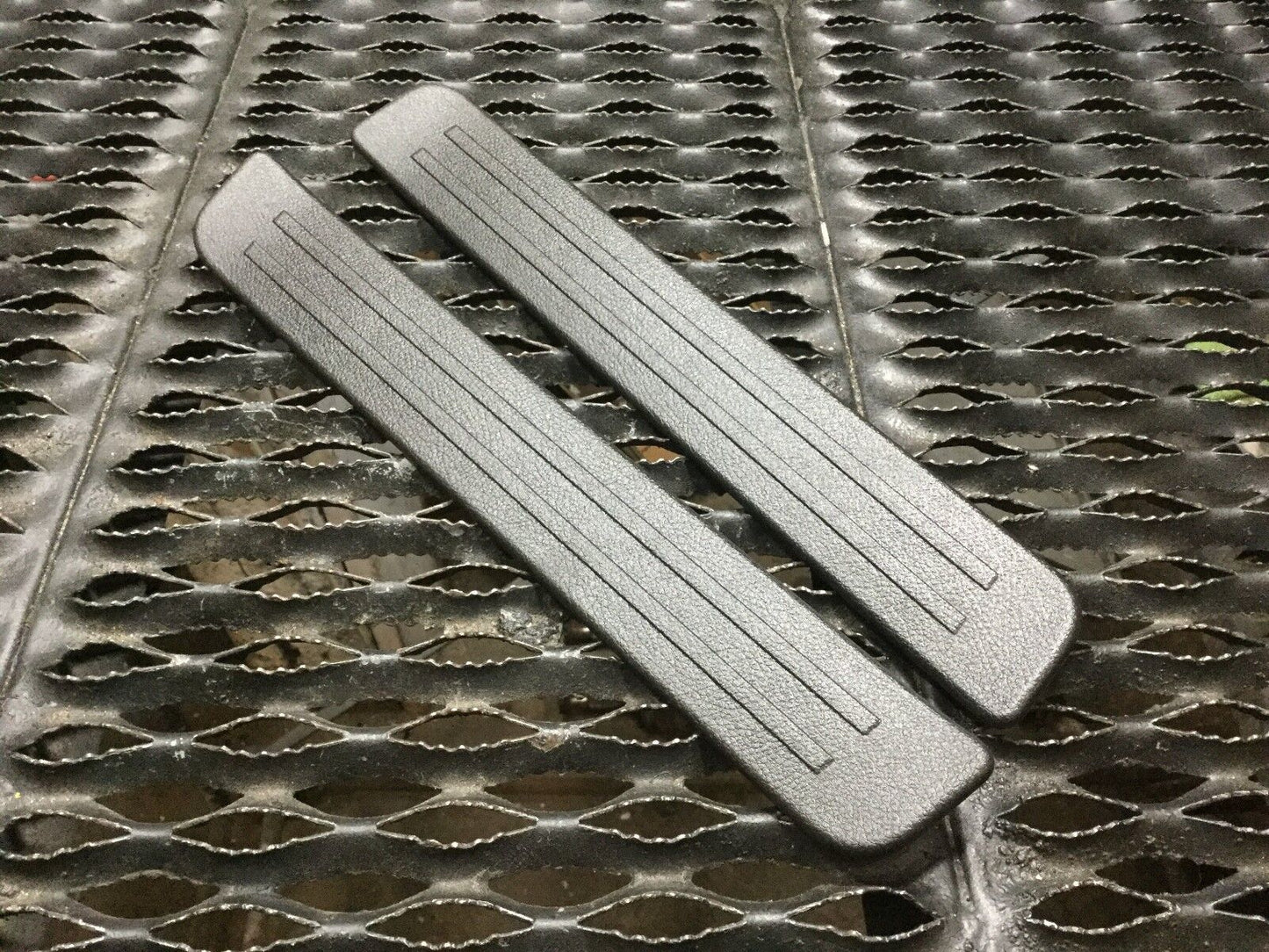 09 10 11 12 13 Mazda 6 Interior Rear Sill Plate Scuff Left & Right Pair OEM