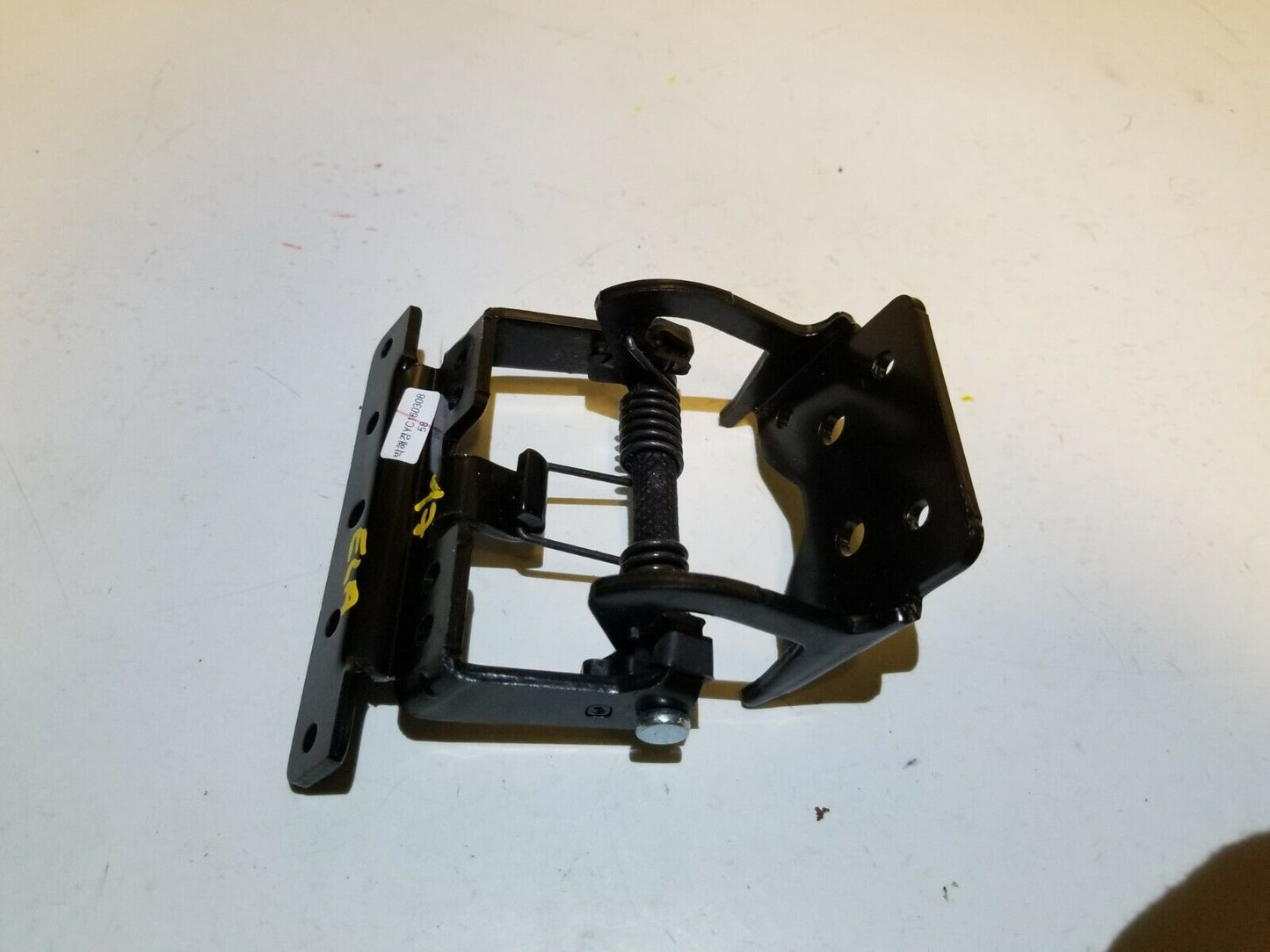 17 18 Hyundai Elantra Sedan Center Console Armrest Bracket Hinge OEM