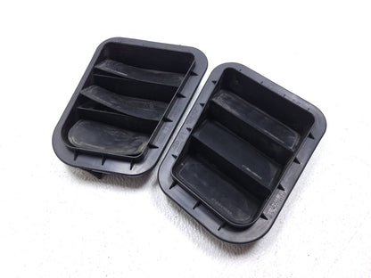 14 15 16 17 Hyundai Elantra Gt Quarter Panel Air Pressure Vent Grille Pair OEM