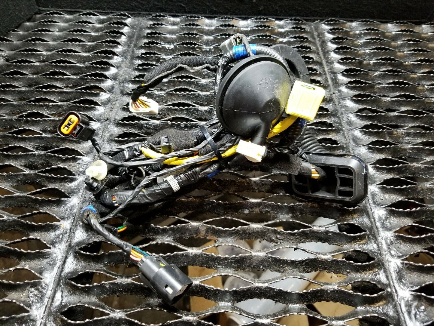 14 15 16 17 Hyundai Elantra Gt Front Door Wire Harness Right Passenger Side OEM