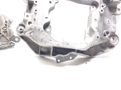 12 13 14 15 16 17 Audi A7 Automatic Transmission Crossmember Mount Bracket OEM