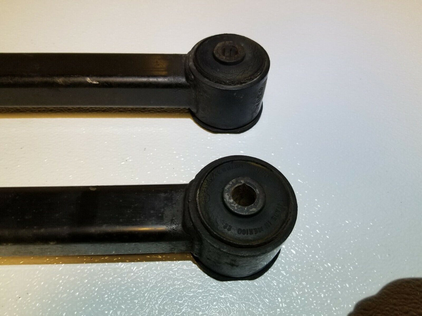 07 08 09 10 Jeep Grand Cherokee Srt8 Rear Control Arm Pair OEM