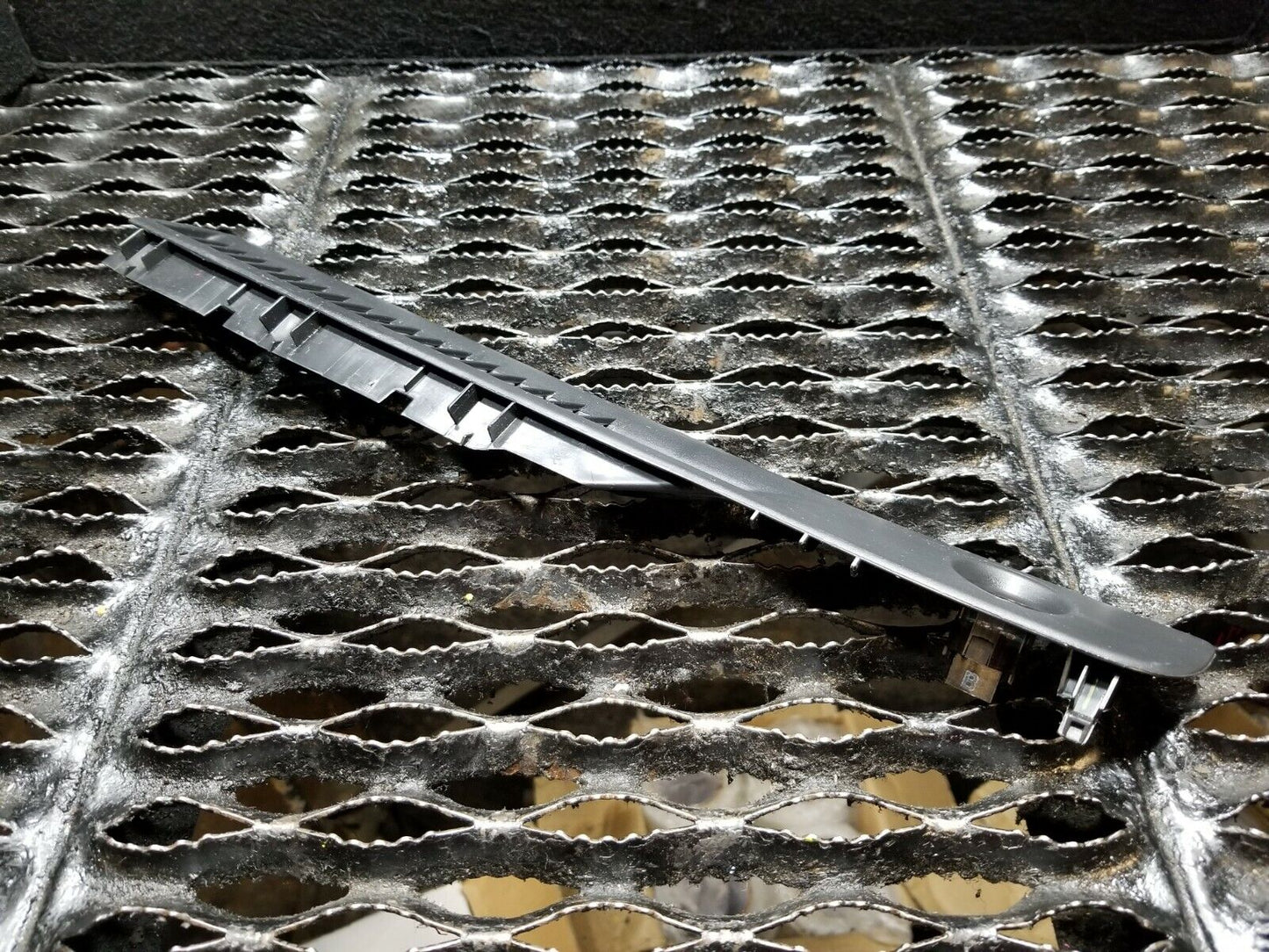 16 17 18 Nissan Sentra Dash Panel Upper Defroster Left Driver Side OEM 40k