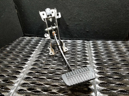 10 11 12 13 14 Subaru Legacy Brake Pedal W/ Switch Assembly OEM