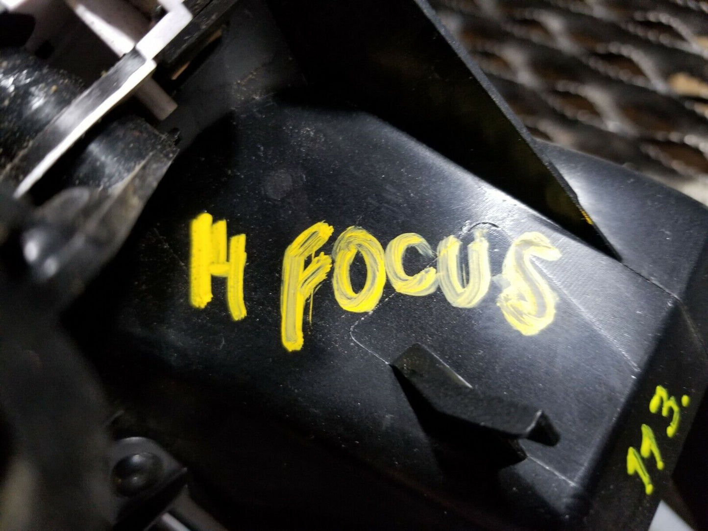 13 14 2013 2014 Ford Focus Dash Bezel Radio Temp Climate Control Bezel OEM #113