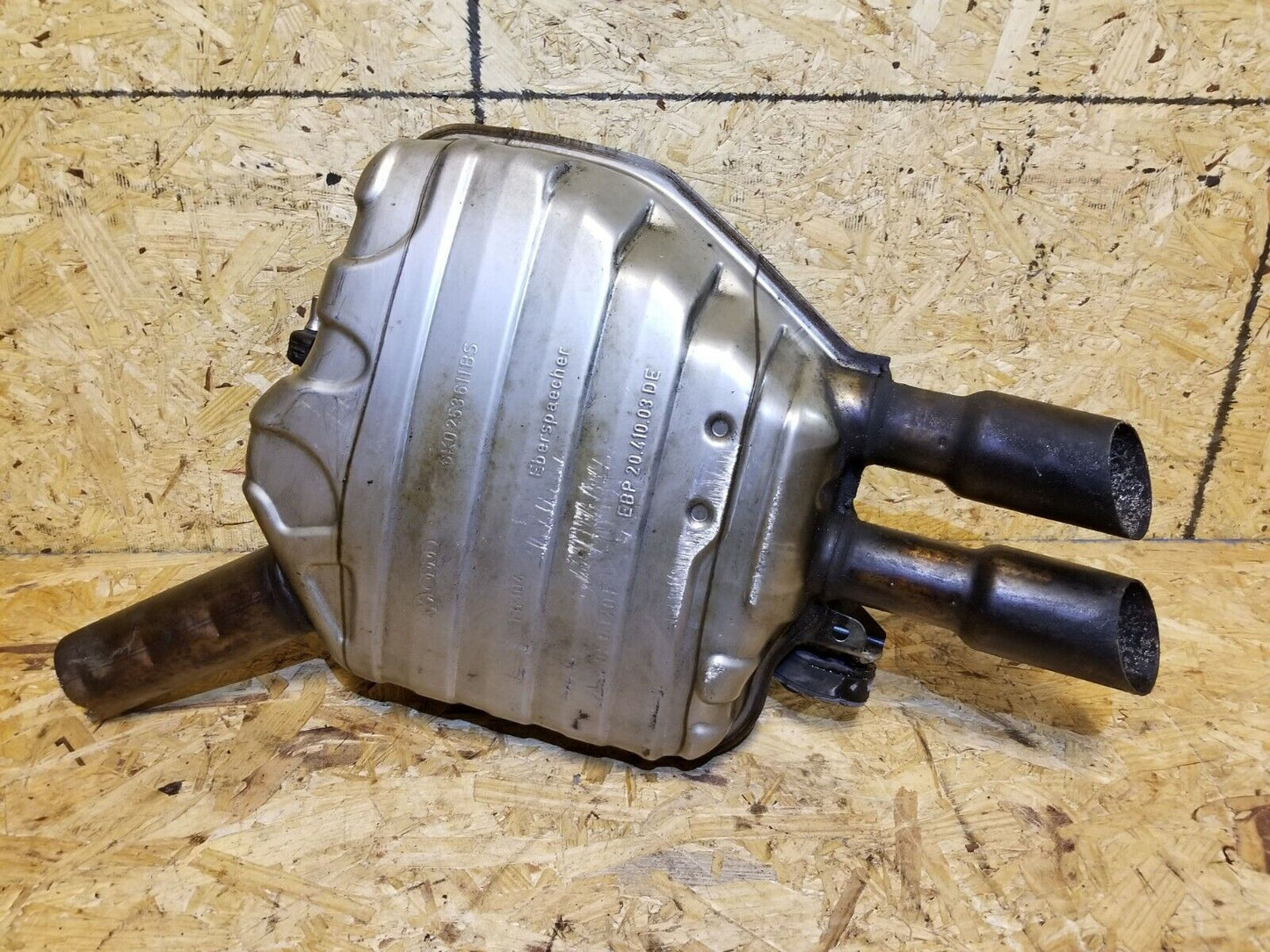 13 14 15 Audi A4 2.0l Rear Exhaust Muffler 8k0253611bs OEM