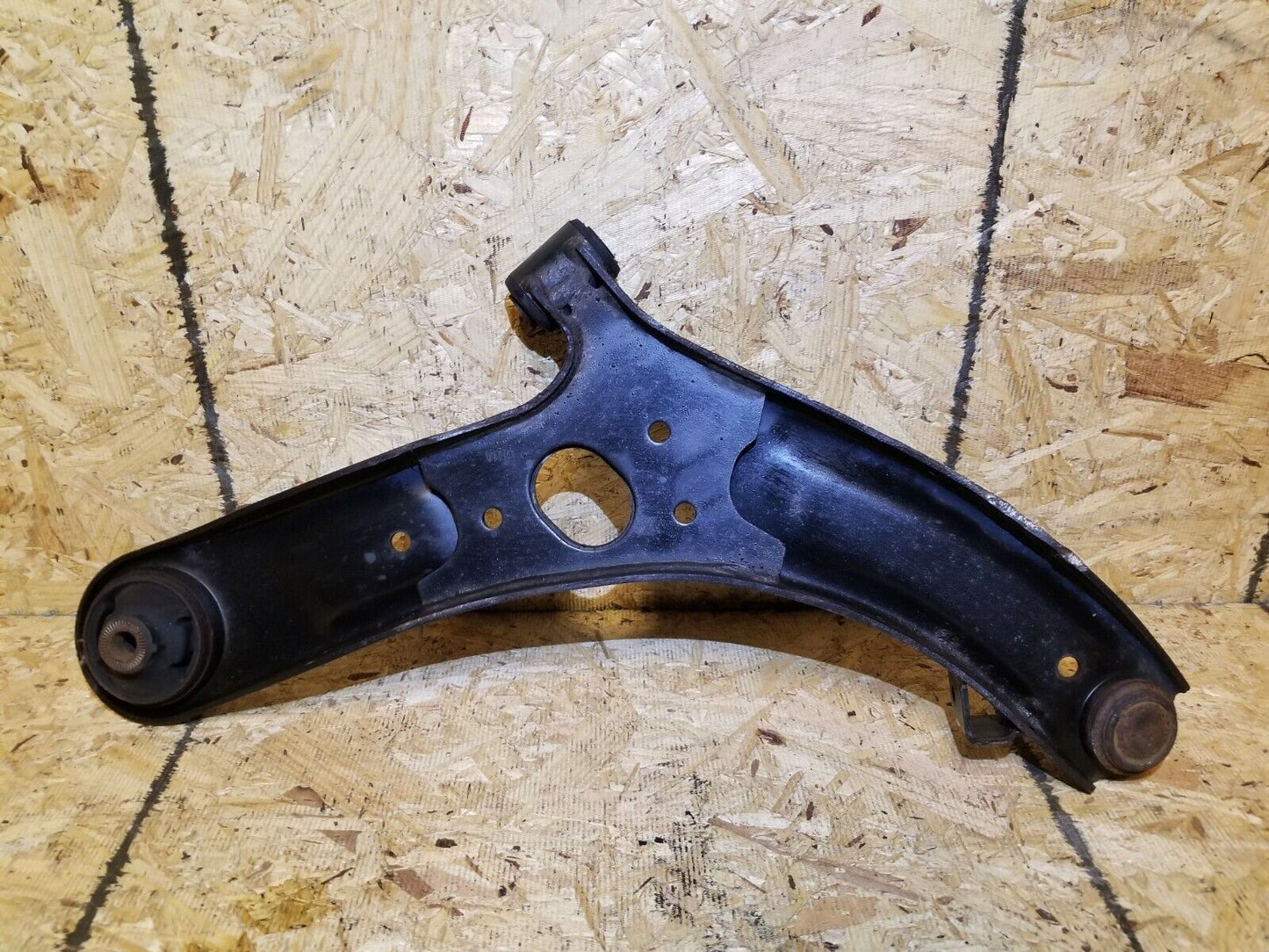 12 13 14 15 16 Hyundai Accent Front Left Driver Side Lower Control Arm OEM