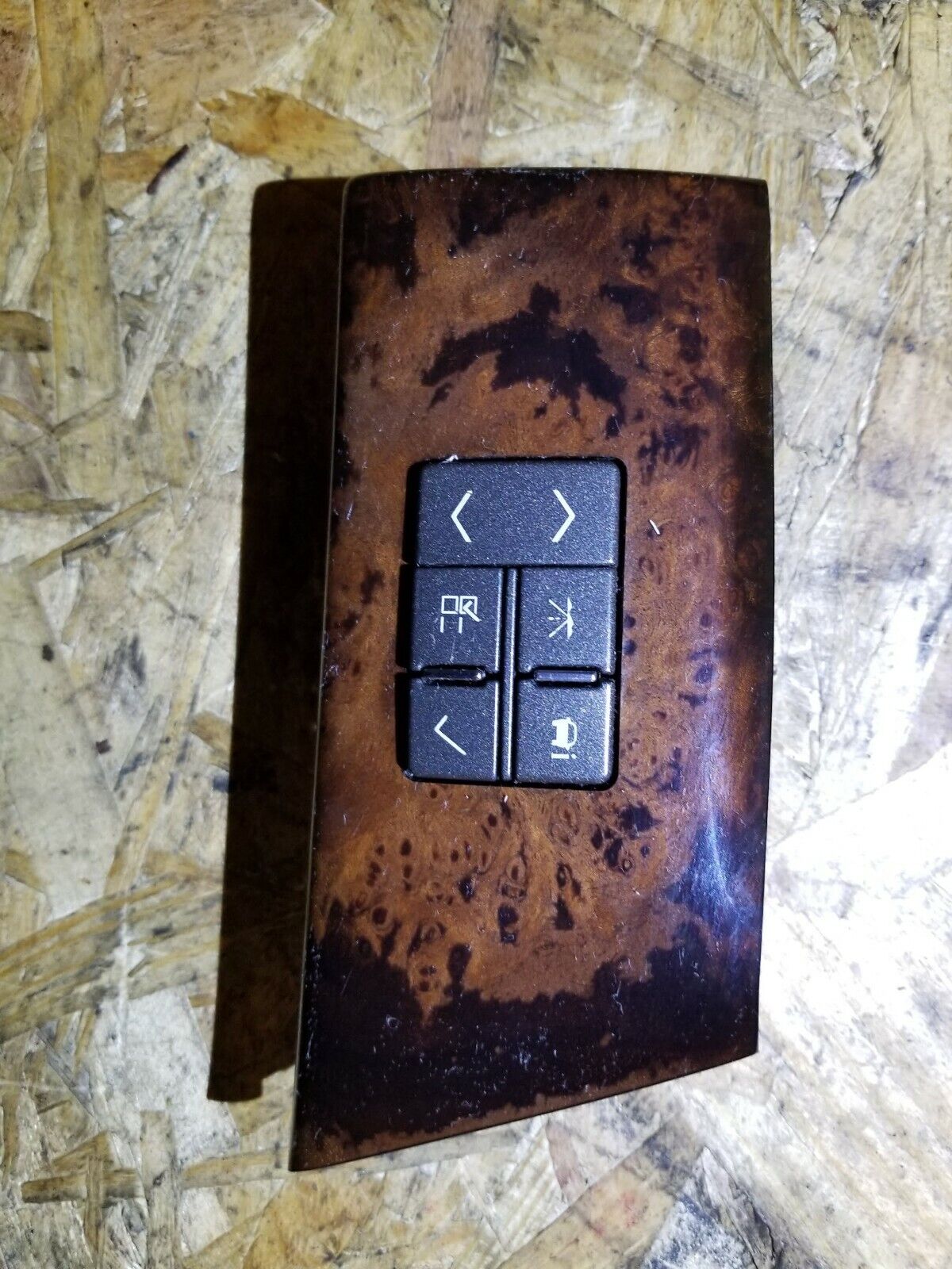 06 07 08 09 10 11 Cadillac DTS Driver Info Display Control With Bezel OEM