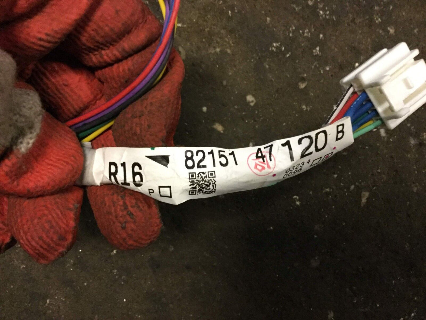 05 06 07 08 09 Toyota Prius Front Right  Passenger Door Wire Wiring Harness OEM