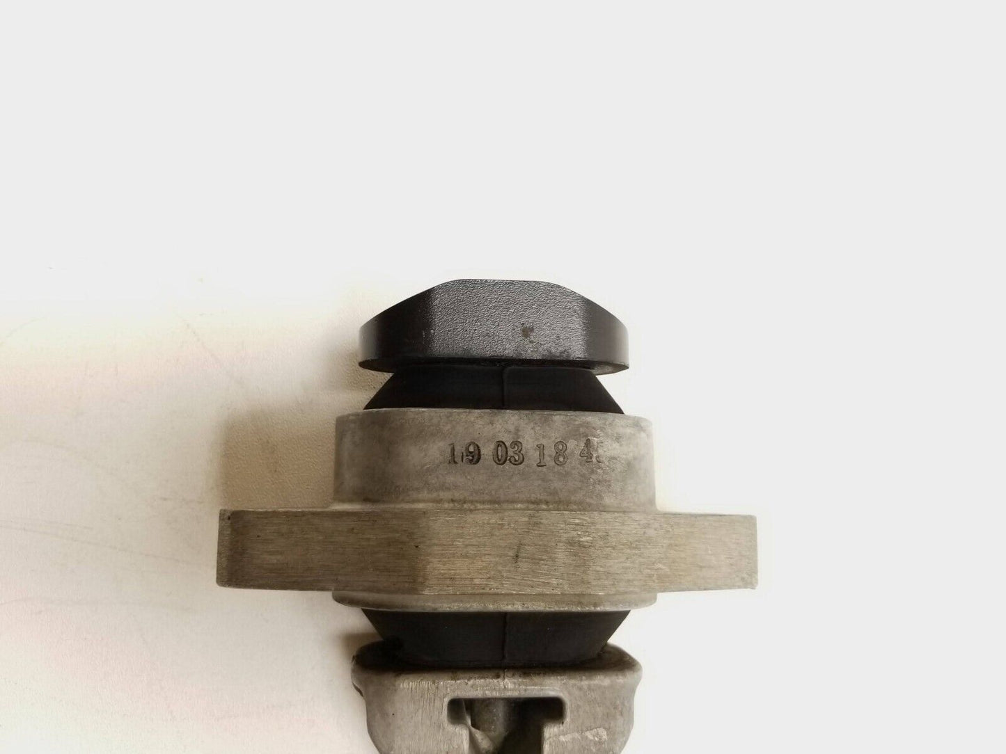 18-21 Hyundai Kona Engine Mount Torque Strut 21950-f2000 OEM 29k Miles