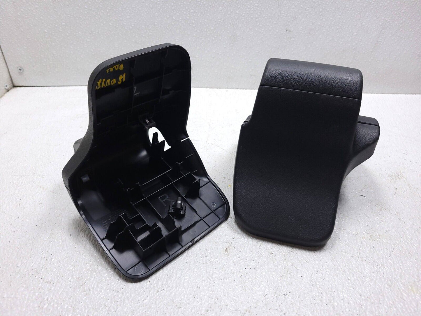 18 19 20 21 22 Honda Odyssey Rear 3rd Row Seat Pivot Cover Trim Panel Pair OEM