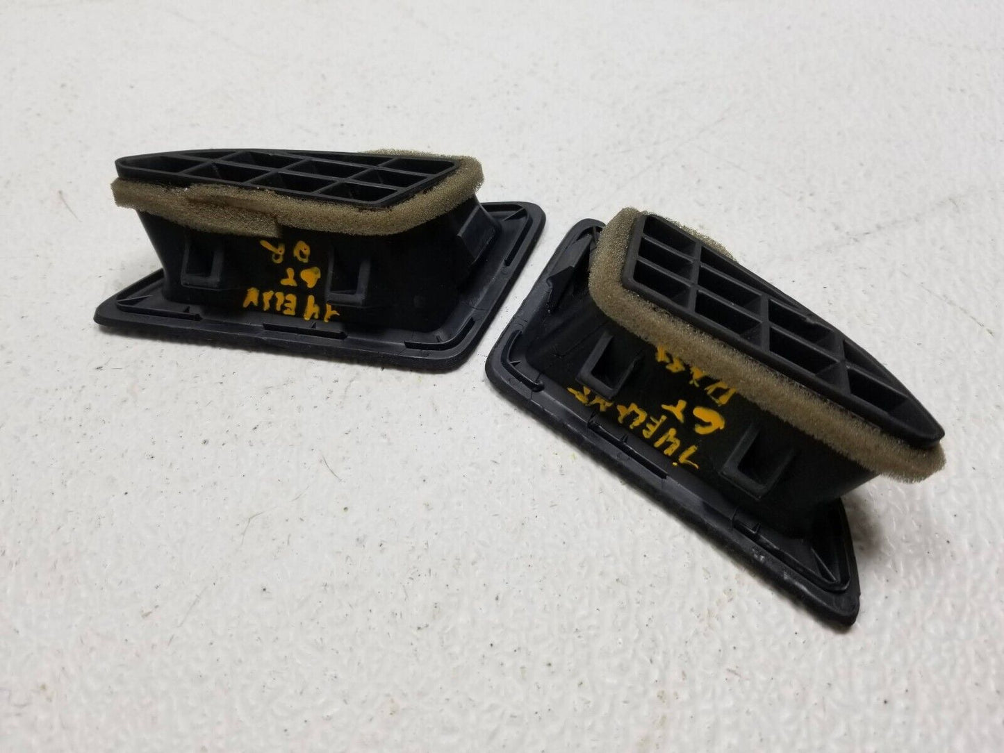 14 15 16 17 Hyundai Elantra Gt Dash Side Defroster Air Vent Pair OEM