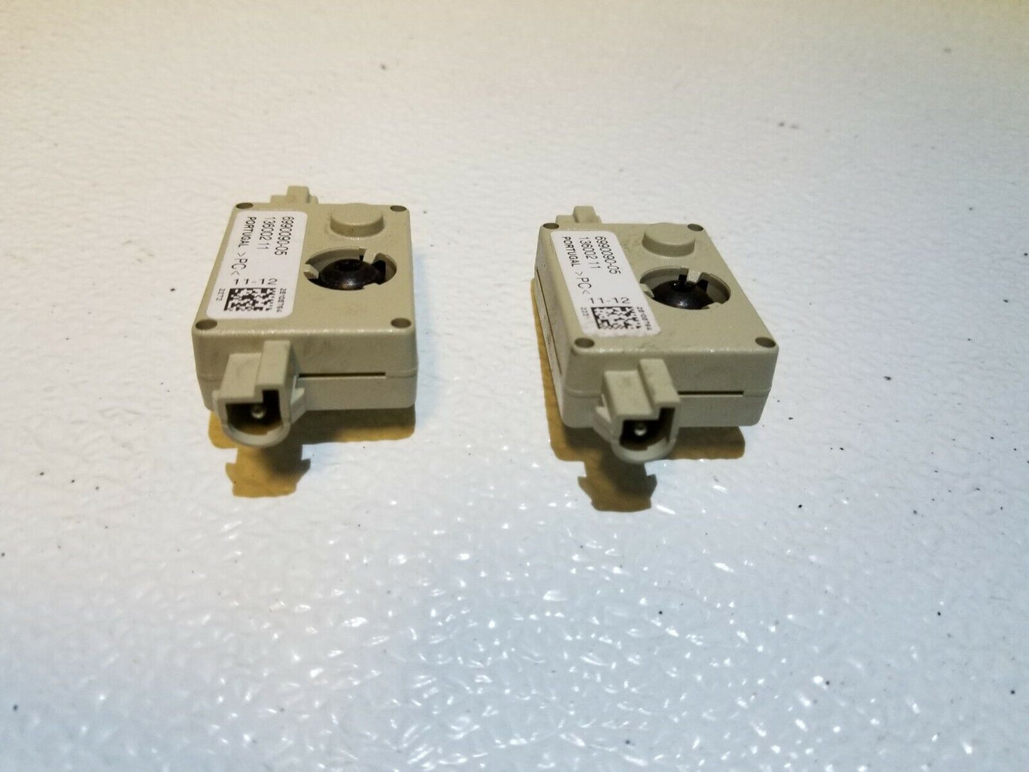 10 11 12 13 Mini Cooper R56 Radio Antenna Trap Circuit Module 6990090 2pcs OEM