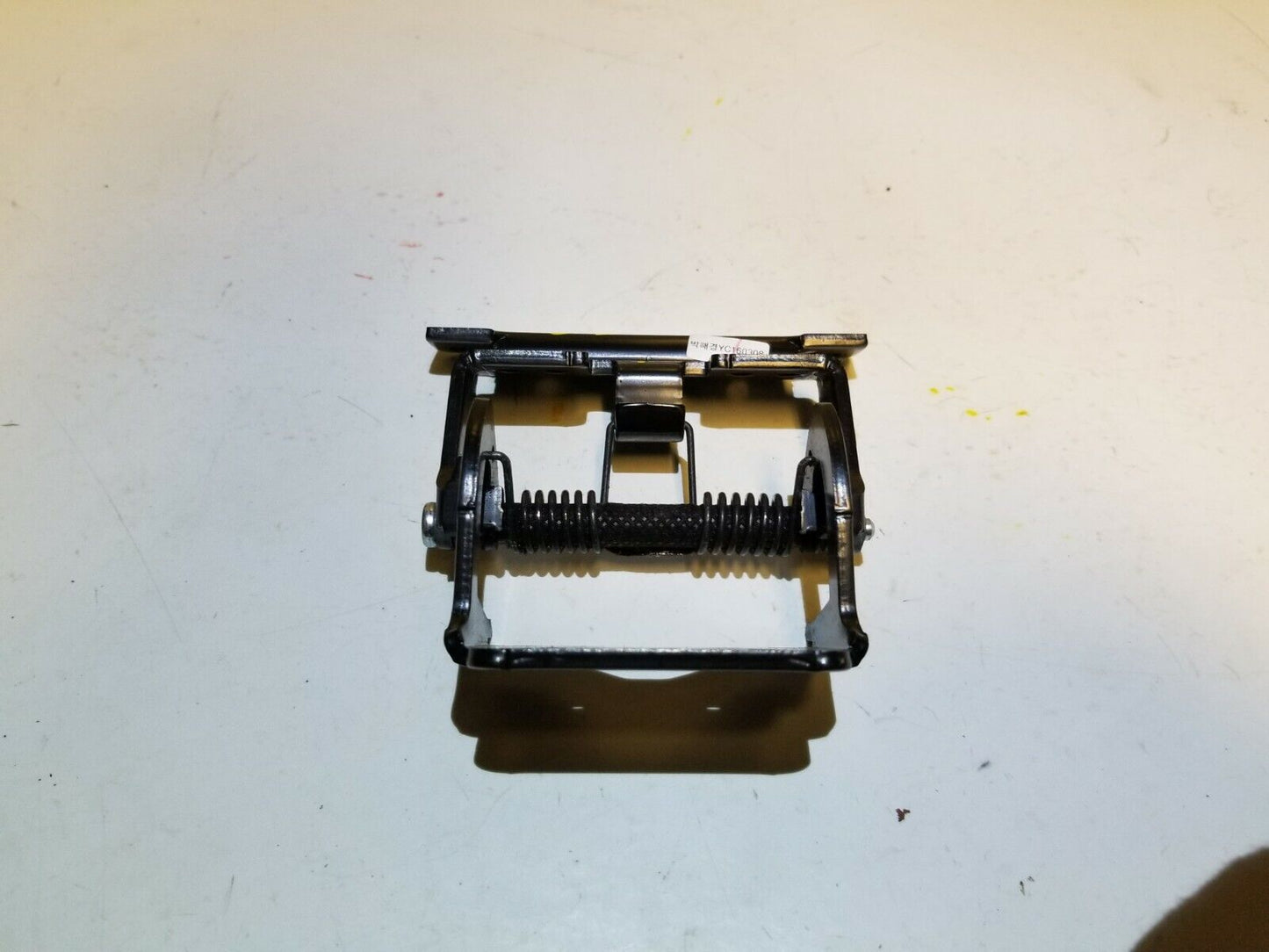 17 18 Hyundai Elantra Sedan Center Console Armrest Bracket Hinge OEM