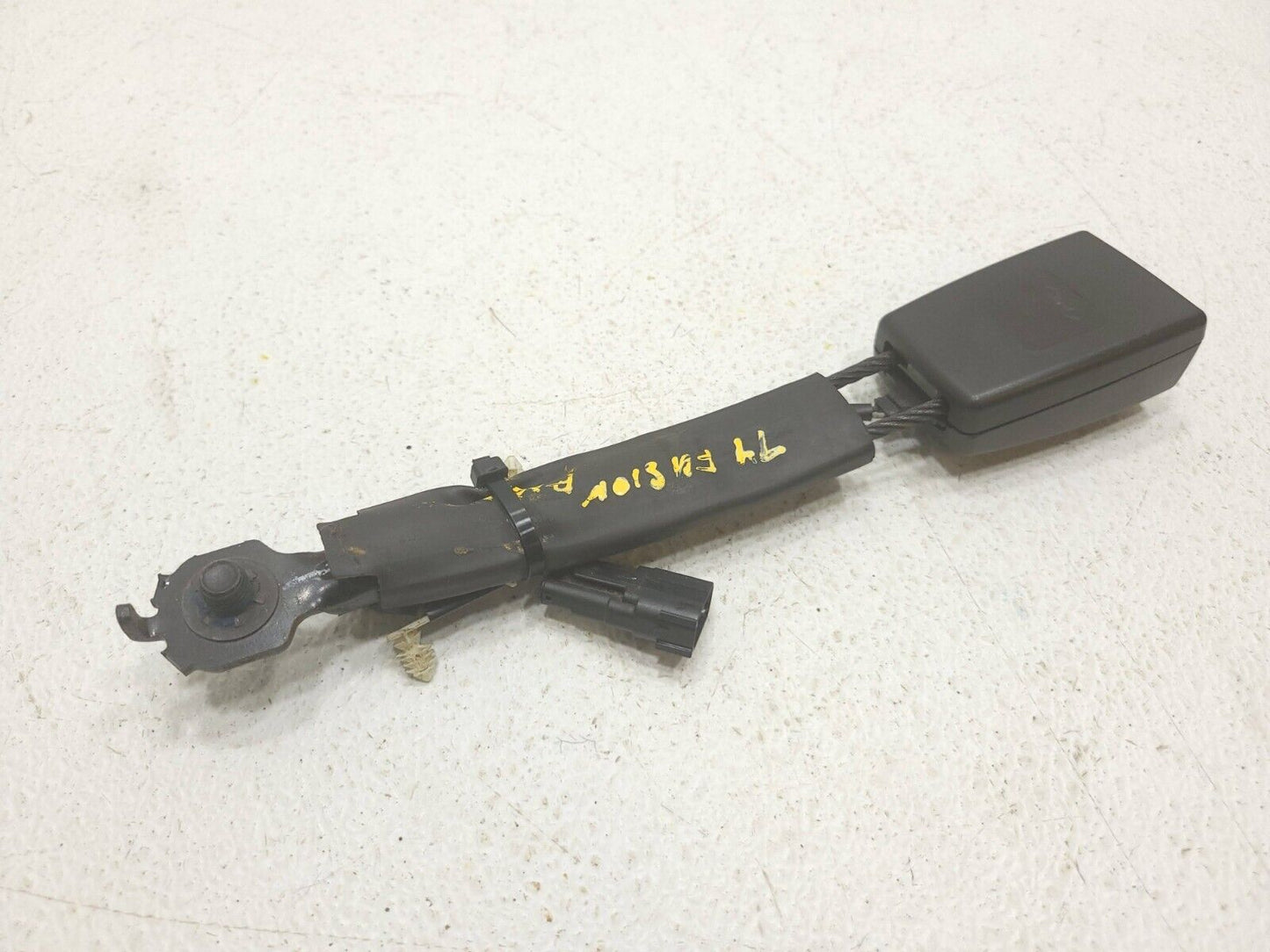 13 14 15 16 Ford Fusion Front Seat Belt Buckle Latch Passenger Side Right OEM