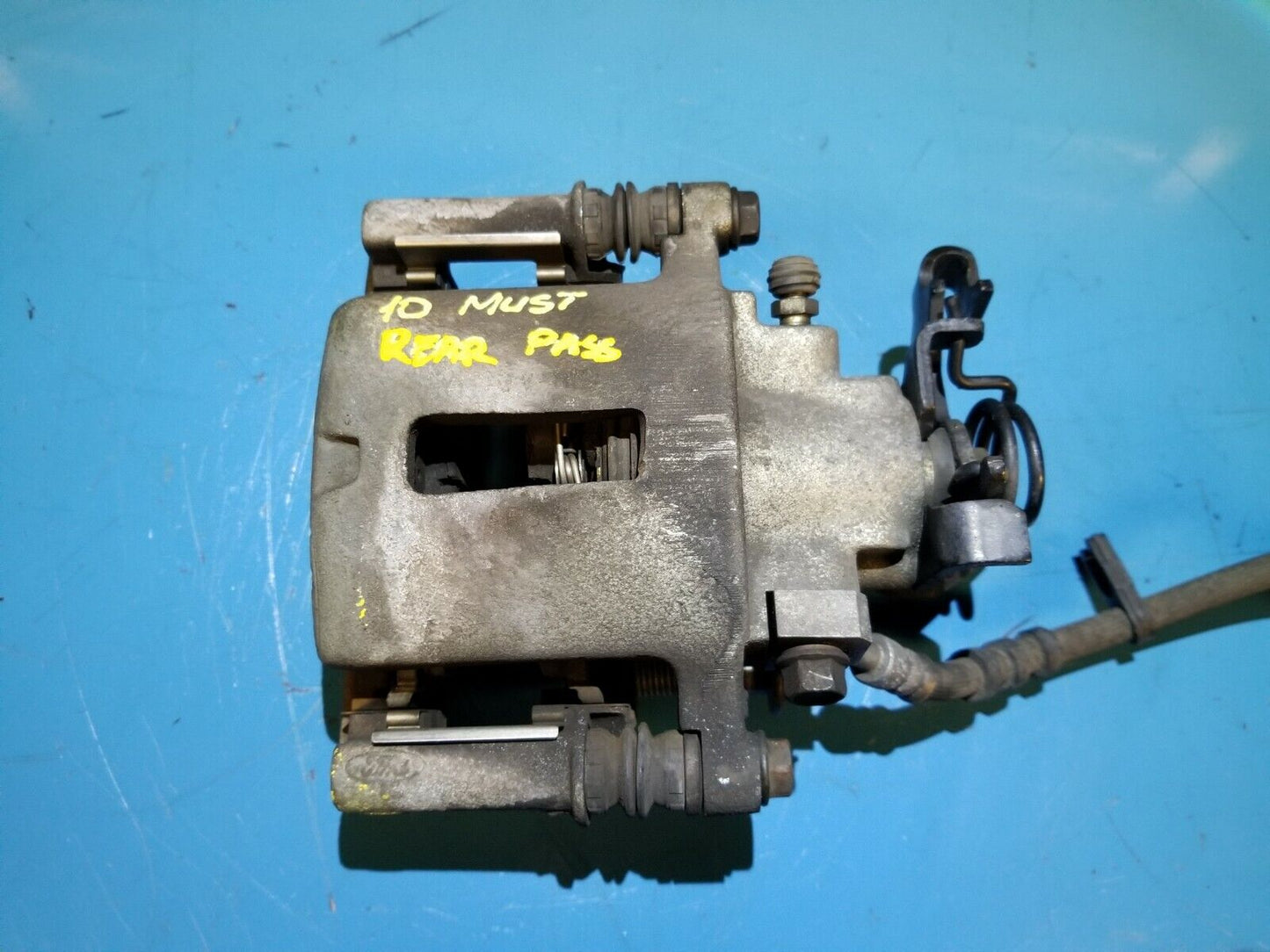 10 11 12 13 14 Ford Mustang Cabrio Rear Right Pass Side Brake Caliper OEM