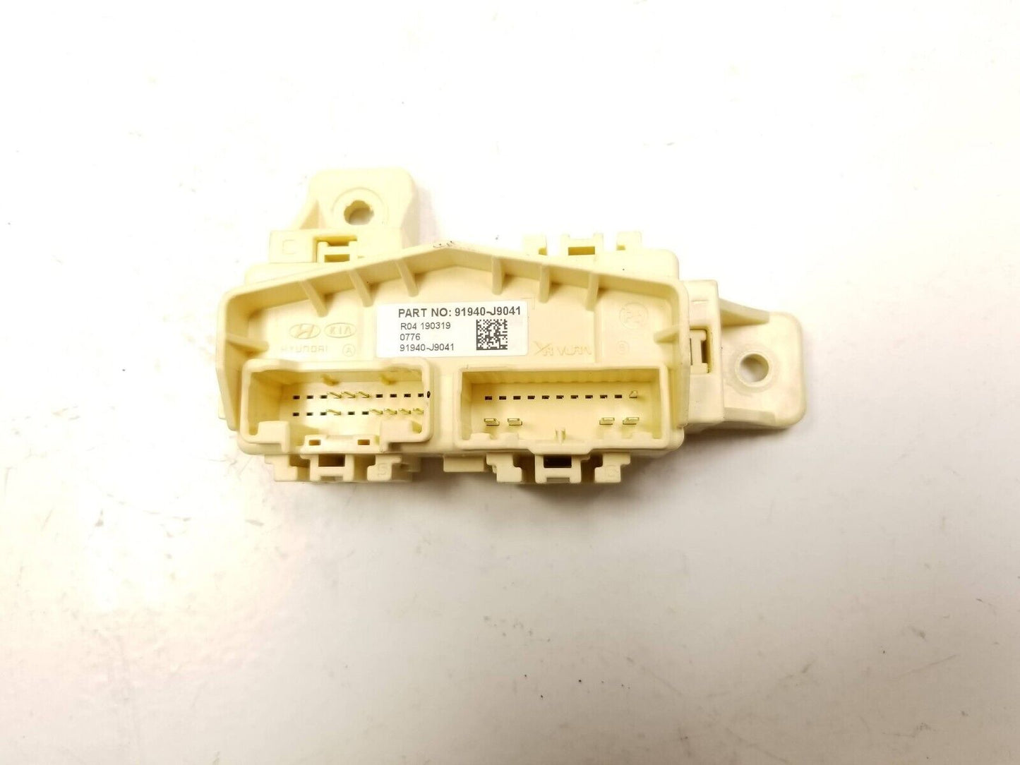 18-21 Hyundai Kona Fuse Box 91940-j9041 OEM 29k Miles