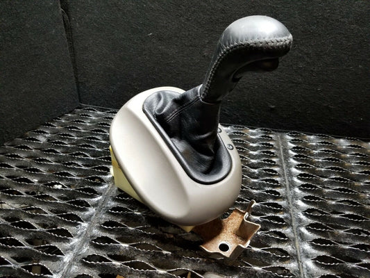 04 05 06 Chrysler Sebring Convertible Gear Selector Shifter Knob OEM