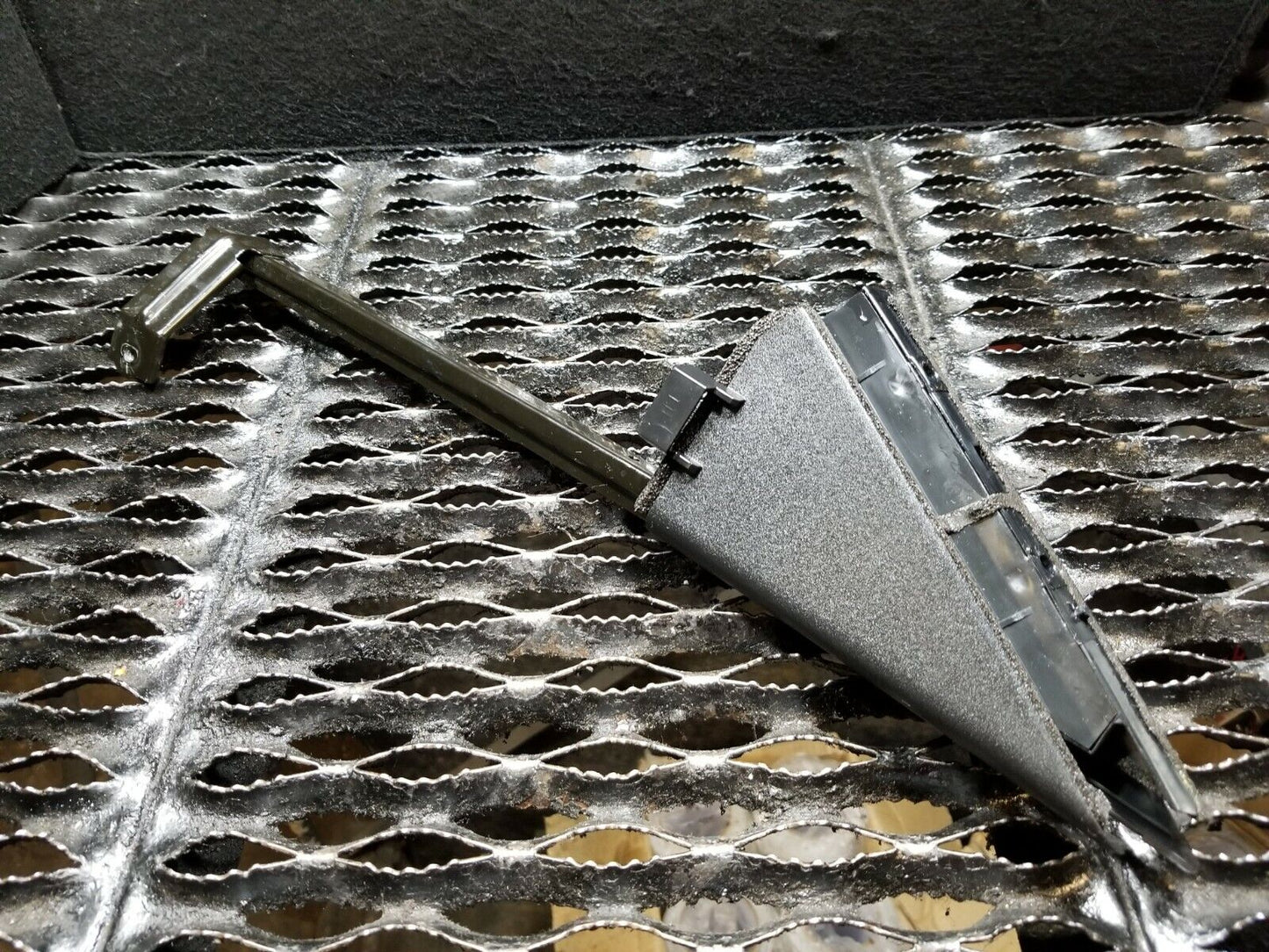 16 17 18 Nissan Sentra Sedan Rear Left Driver Side Door Corner Panel OEM