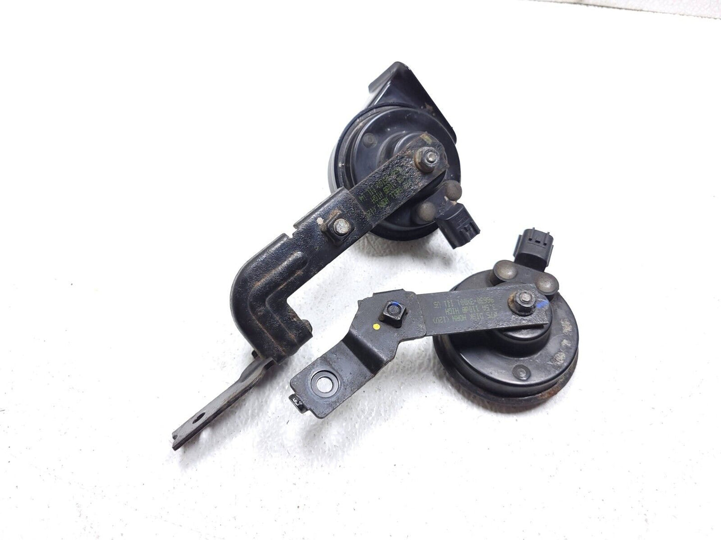 14 15 16 17 Hyundai Elantra Gt Horn Signal Pair OEM
