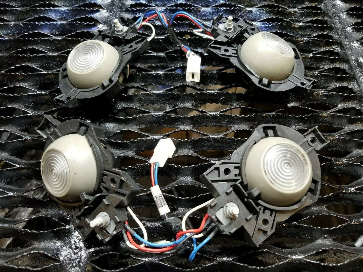 04 05 06 07 Infiniti QX56 Overhead Dome Light Lamp 4pcs OEM