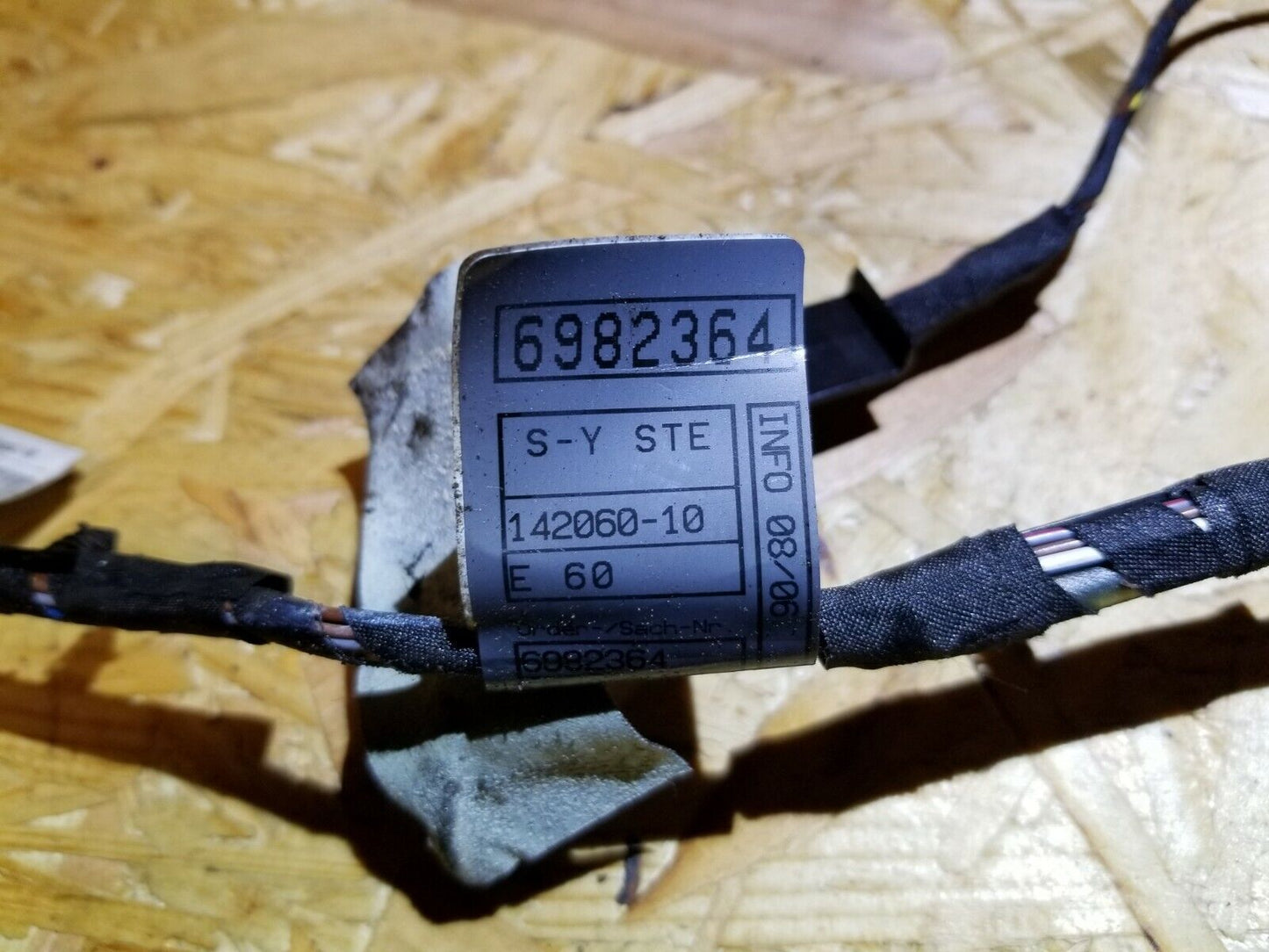 04 05 06 07 BMW 530xi E60 Rear Door Wire Harness Passenger Side Right OEM