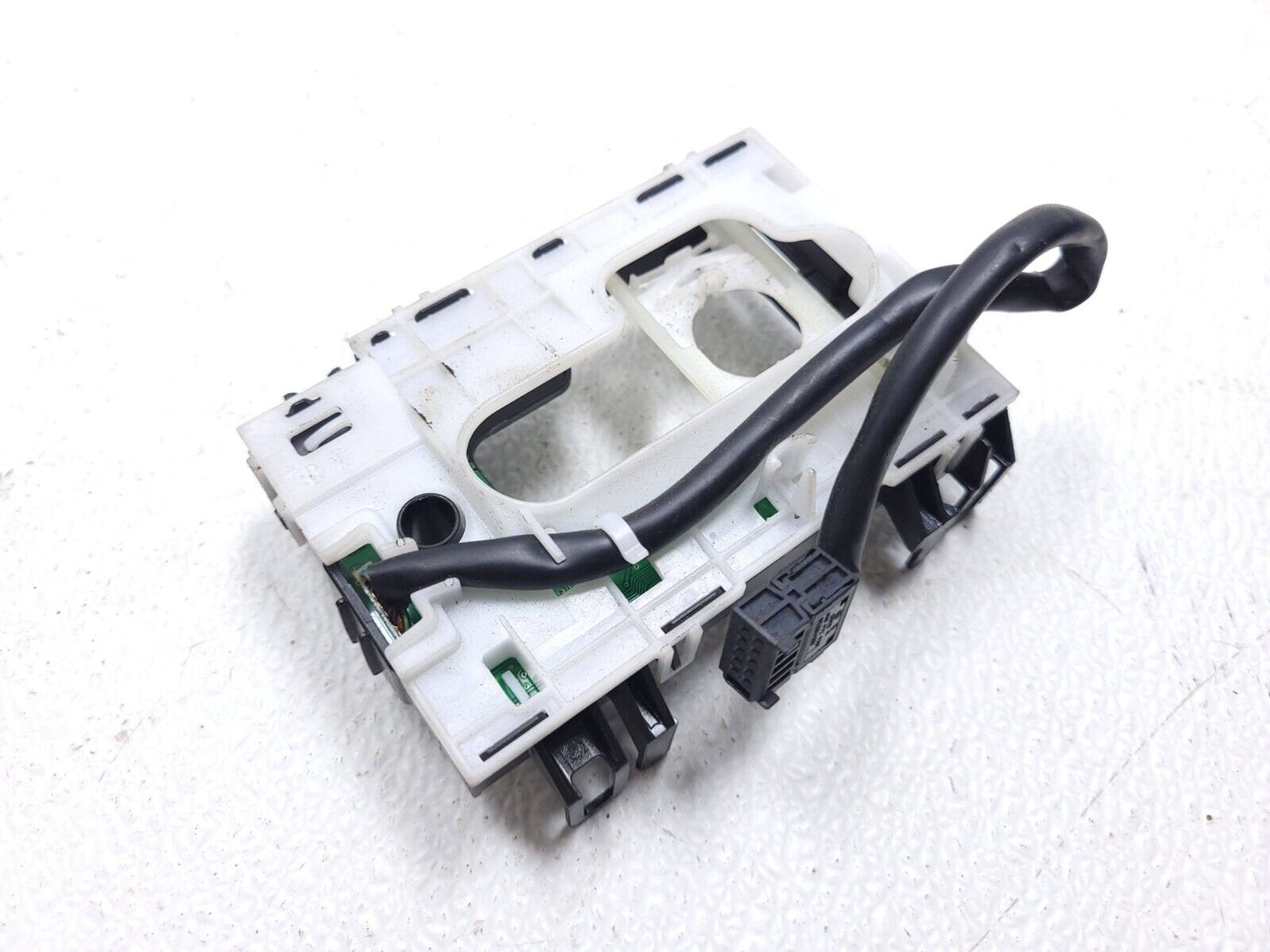 12 13 14 15 16 17 Audi A7 Gear Shifter Mount Bracket OEM