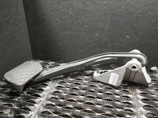 07 08 09 10 Mercedes R350 Brake Pedal OEM