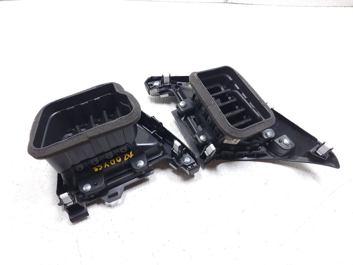 18 19 20 21 22 Honda Odyssey Dash Center AC Heater Air Vent Left & Right 2pc OEM