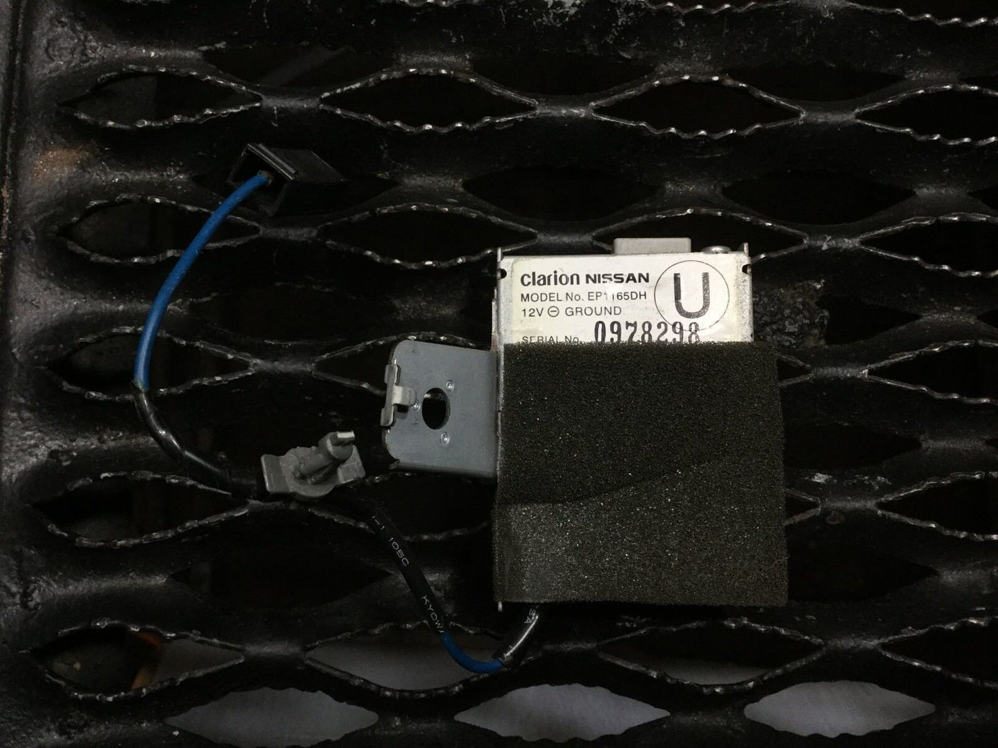 04-13  Nissan Infiniti Antenna Control With Module Receiver Clarion OEM