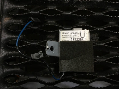 04-13  Nissan Infiniti Antenna Control With Module Receiver Clarion OEM