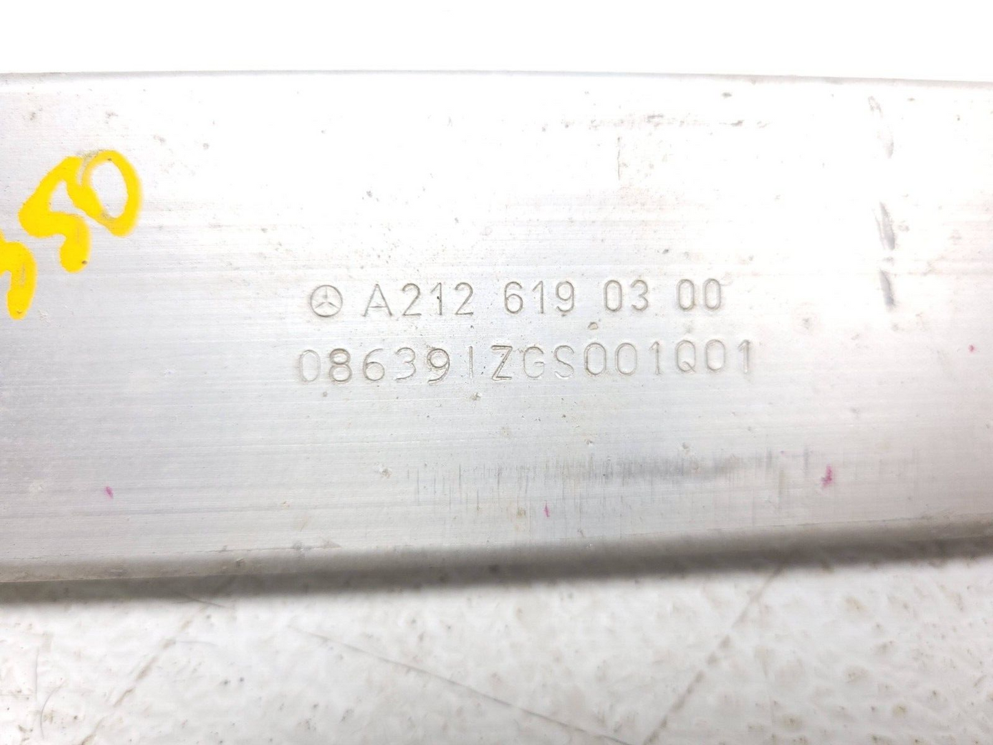 2011 - 2015 Mercedes E350 W212 Transmission Tunnel Stiffener Bracket OEM